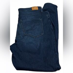 Levi’s Strauss Shaping high rise super skinny jeans Sz 31
